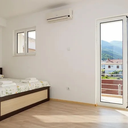 Apart Otel Iris